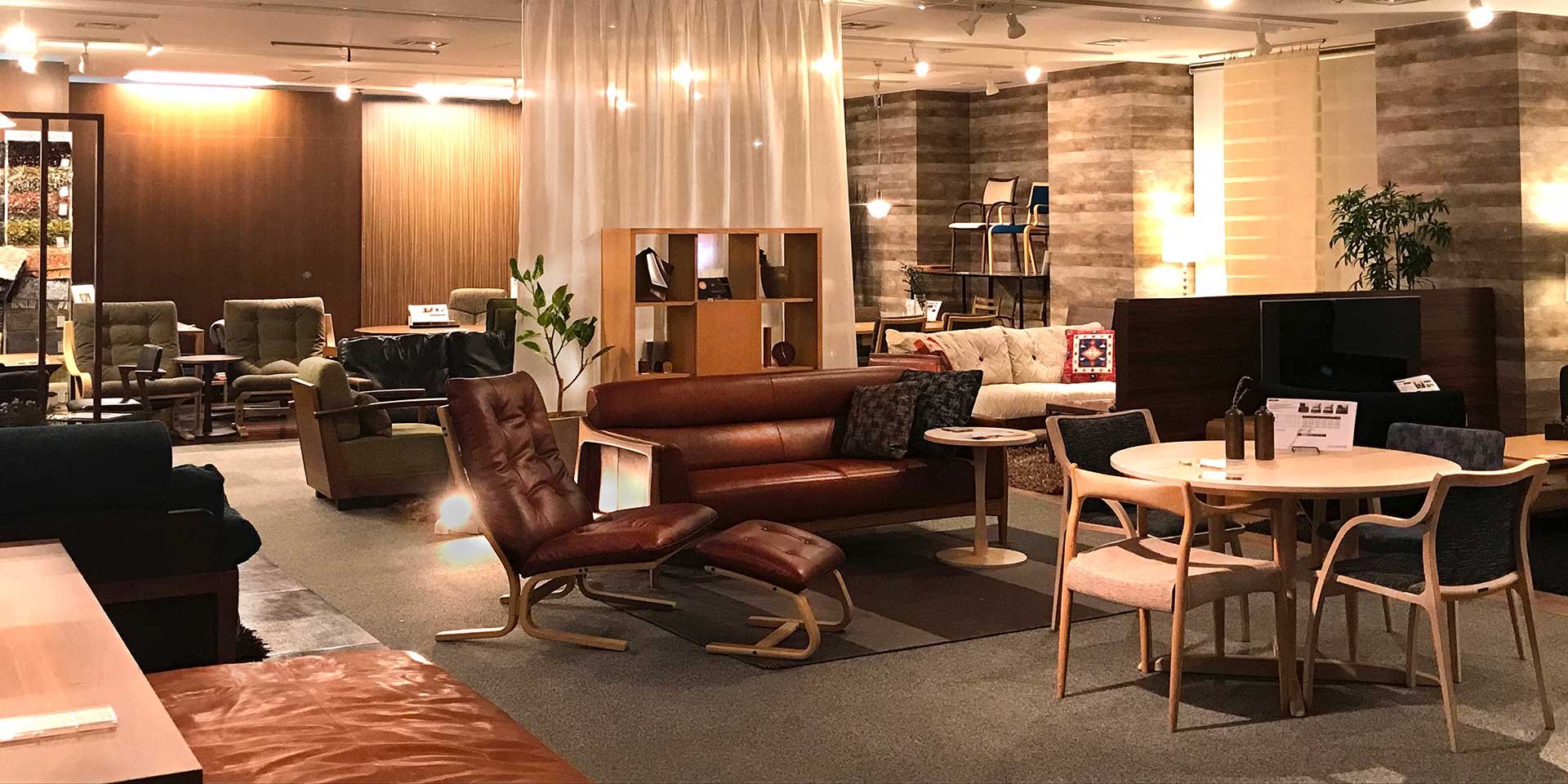Tokyo Showroom-Fuji Furniture