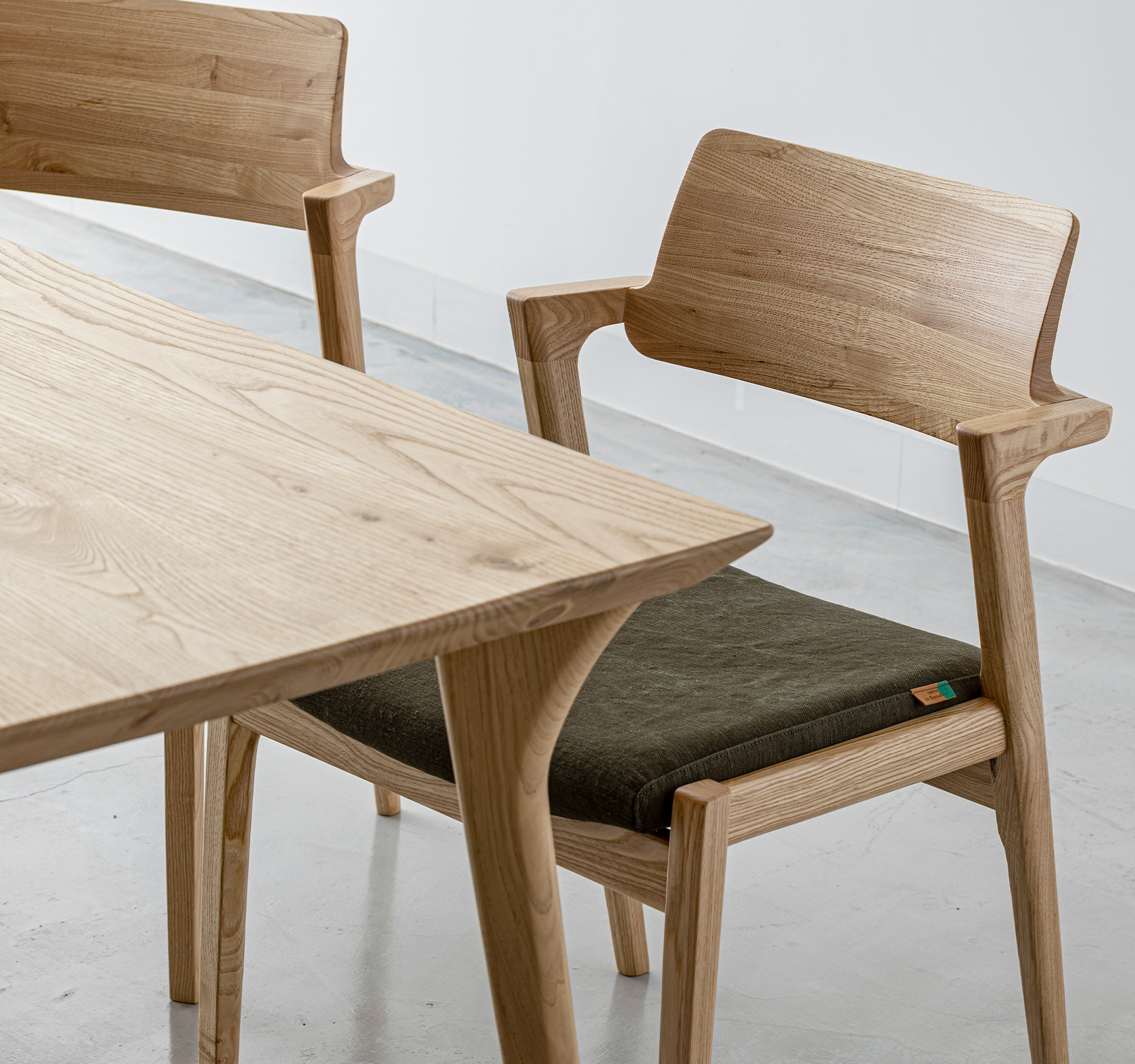 冨士ファニチア株式会社｜FUJI FURNITURE Co.,Ltd